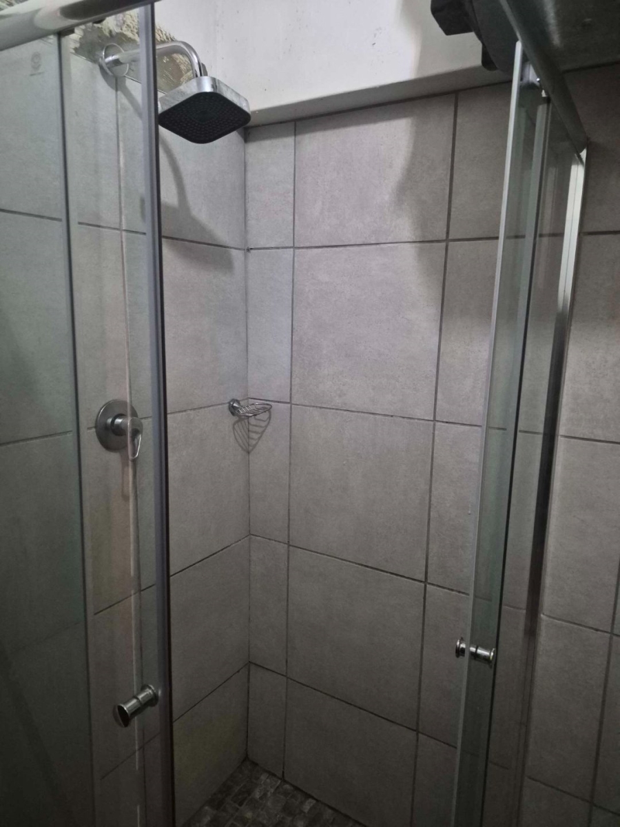 2 Bedroom Property for Sale in Port Elizabeth Central Eastern Cape